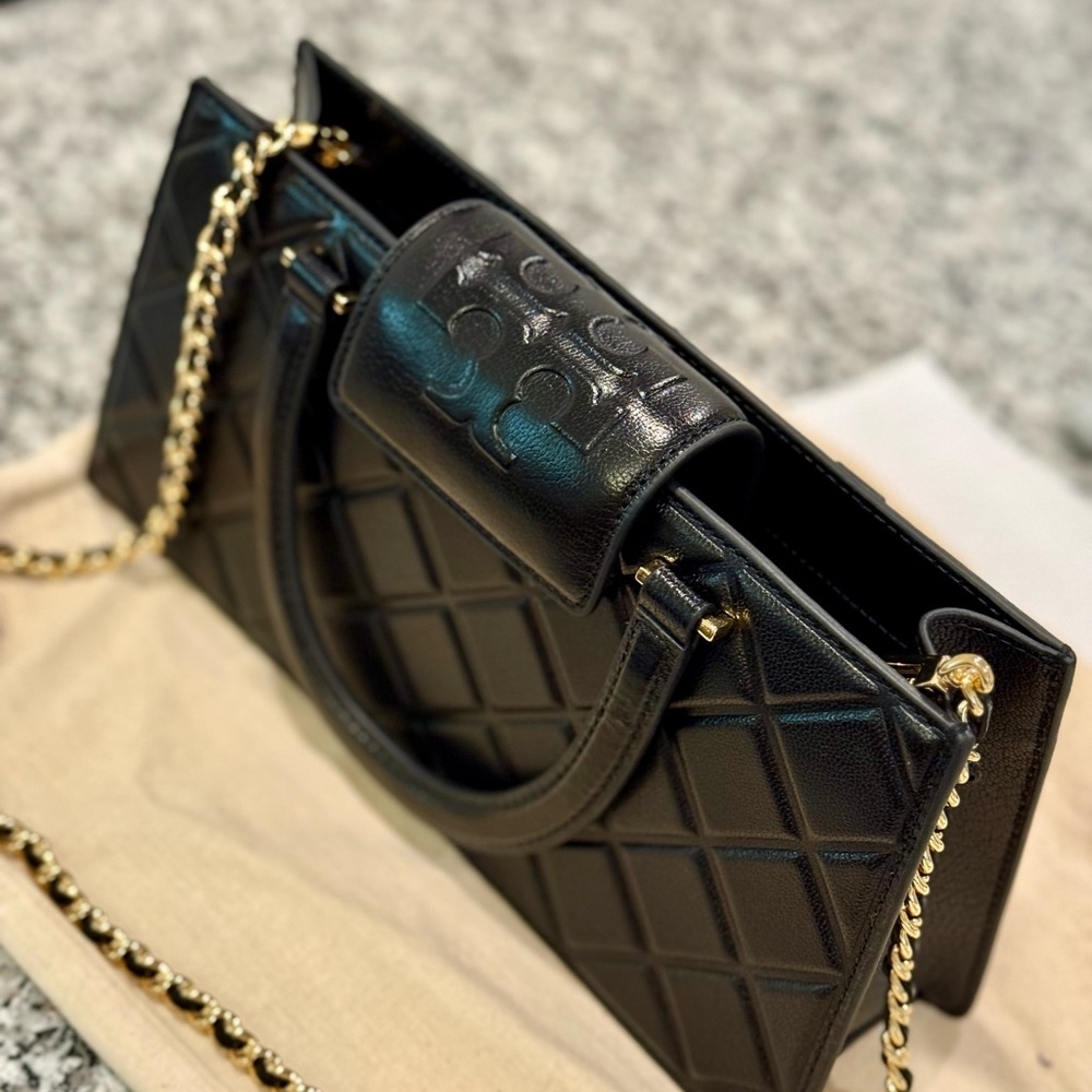 Tory Burch Fleming East-West tote - Picture 4 of 6